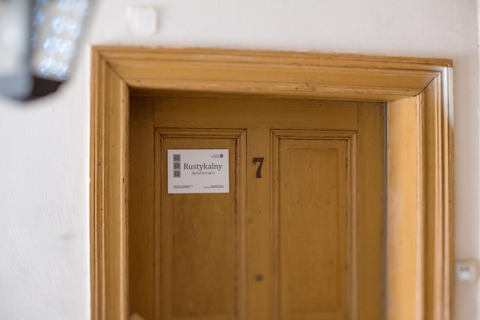 Rustykalny Apartament Apartment Torun Bagian luar foto